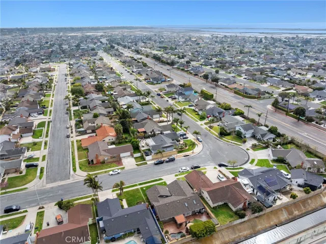 6061 Fenley Drive, Huntington Beach, California 92647