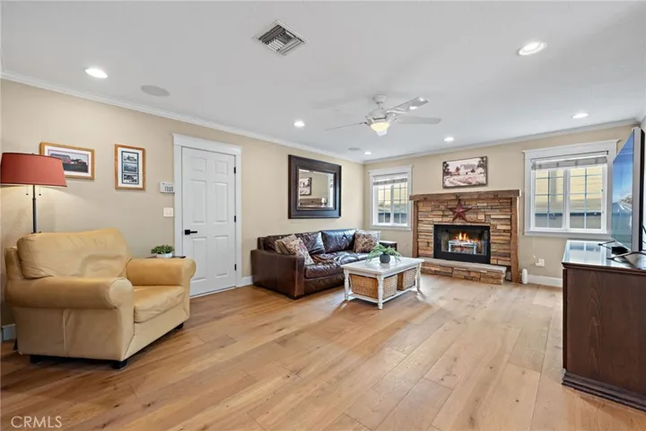 6061 Fenley Drive, Huntington Beach, California 92647
