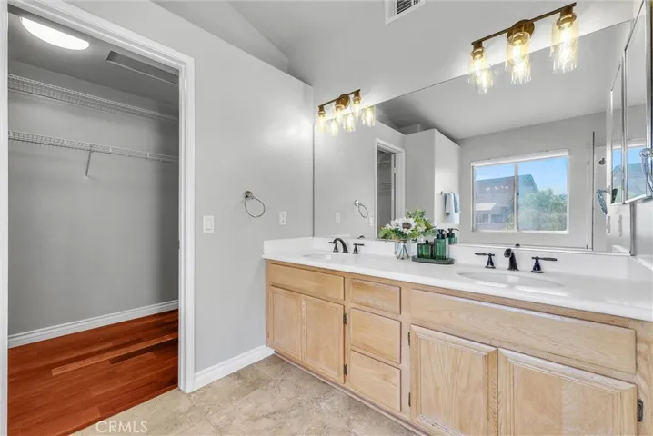 1246 Mirasol Lane, Corona, California 92879