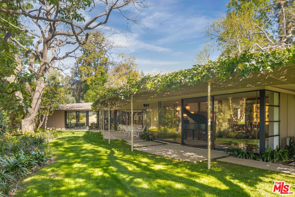 1715 Westridge Road, Los Angeles, California 90049 home-pic-28