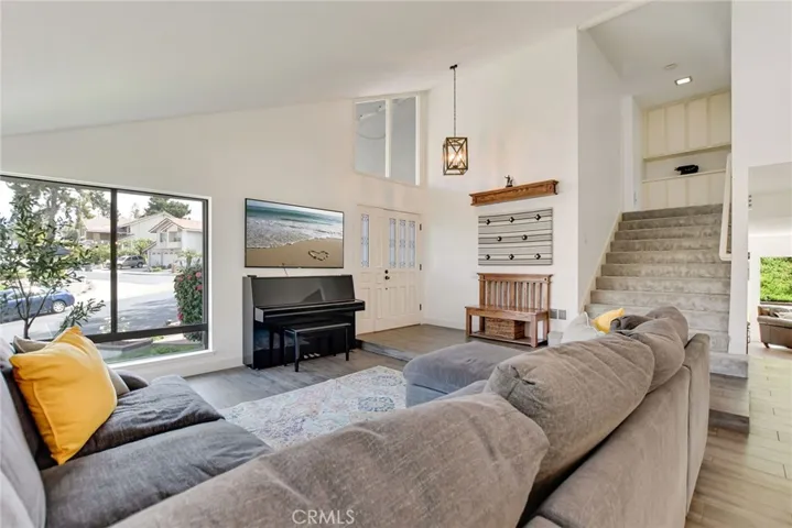 25422 Shoshone, Lake Forest, California 92630