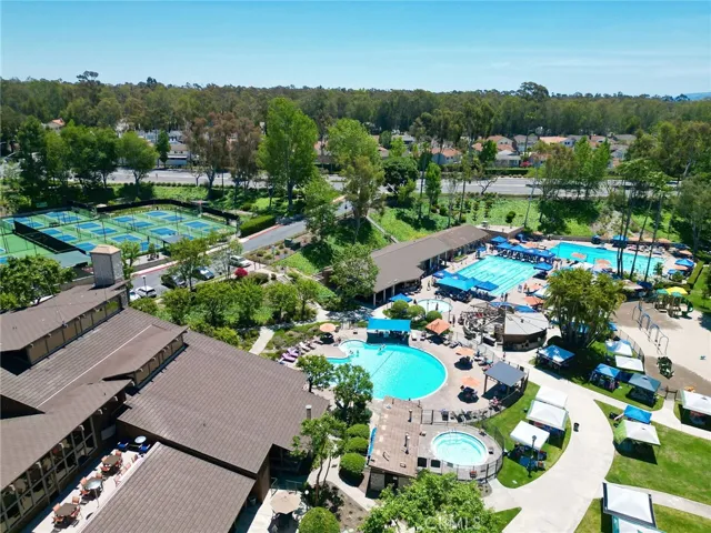 25422 Shoshone, Lake Forest, California 92630