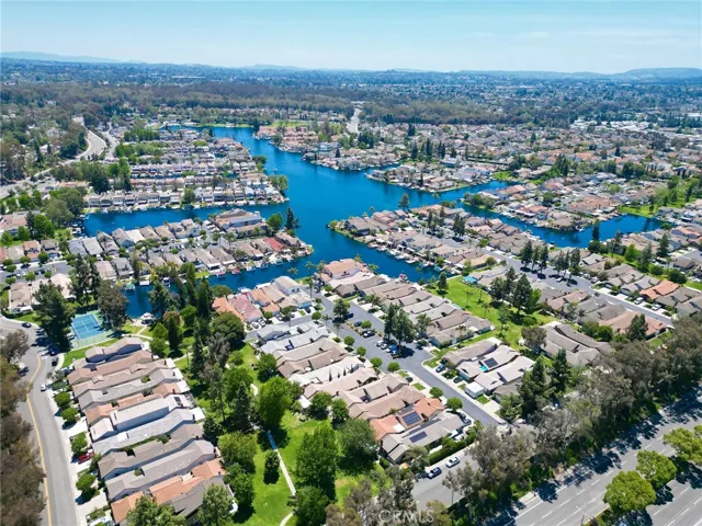 25422 Shoshone, Lake Forest, California 92630