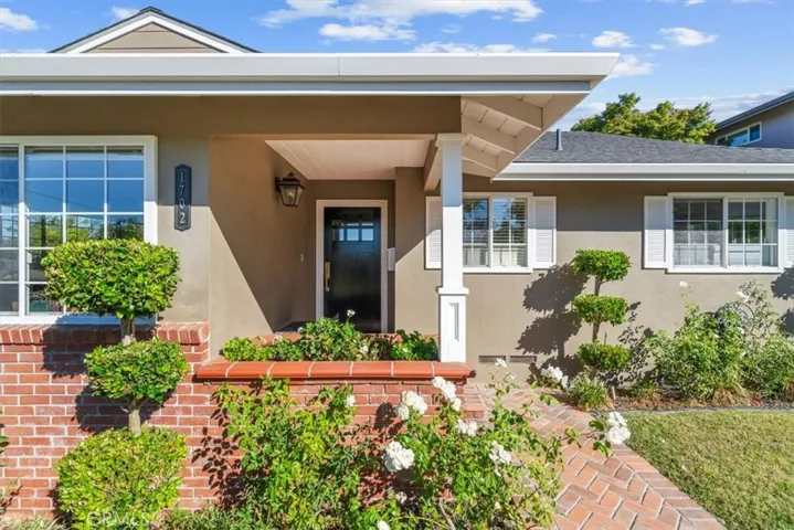 1702 Viewmont Street, San Luis Obispo, California 93401