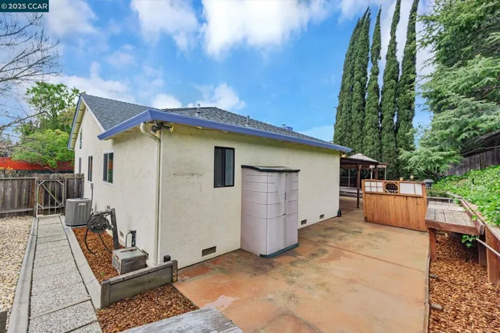 210 Marti Marie Ct, Martinez, California 94553-3545