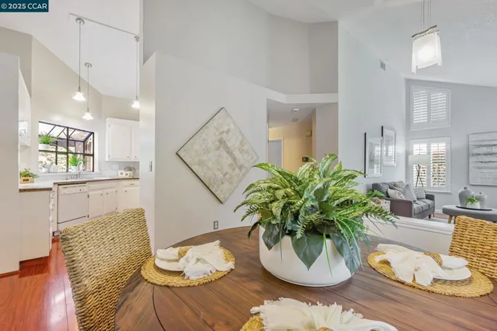 210 Marti Marie Ct, Martinez, California 94553-3545