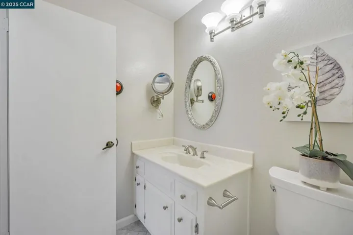210 Marti Marie Ct, Martinez, California 94553-3545