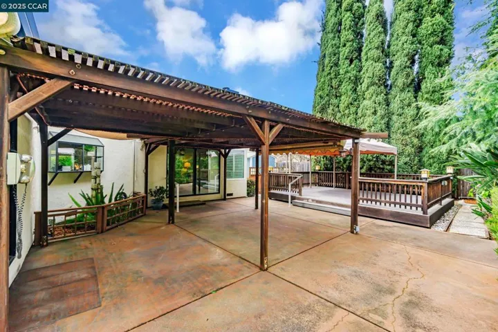 210 Marti Marie Ct, Martinez, California 94553-3545