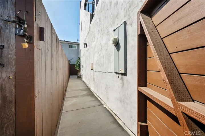 2871 Capps Street, San Diego, California 92104