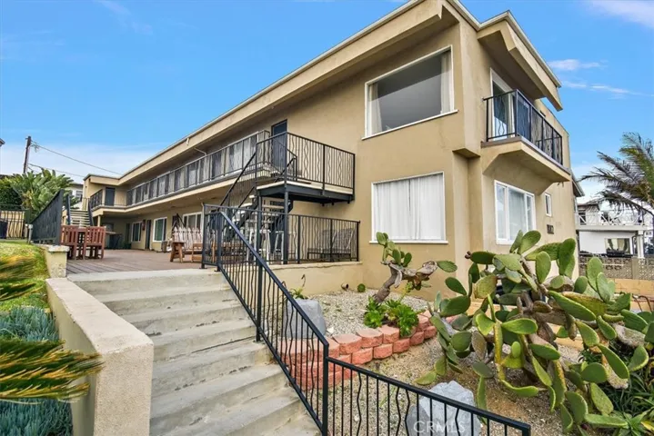 1802 Esplanade, Redondo Beach, California 90277