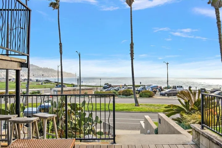 1802 Esplanade, Redondo Beach, California 90277