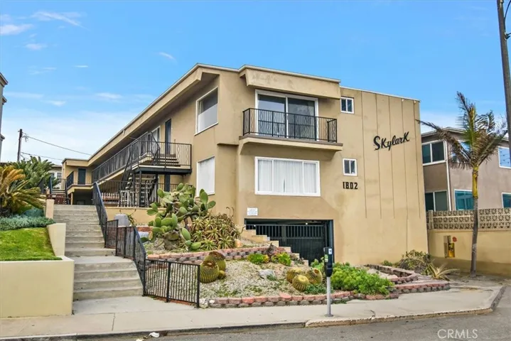 1802 Esplanade, Redondo Beach, California 90277