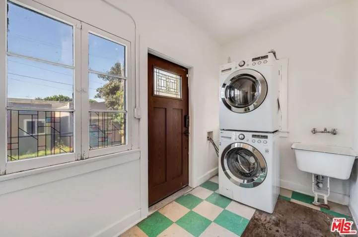 2428 Malabar Street, Los Angeles, California 90033