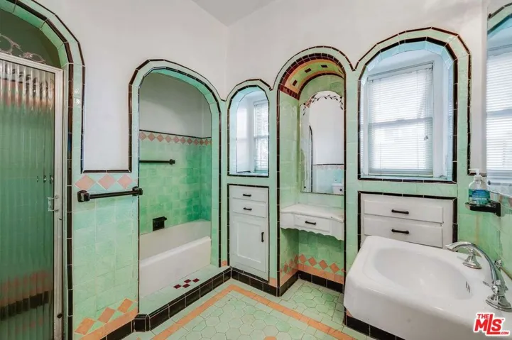 2428 Malabar Street, Los Angeles, California 90033