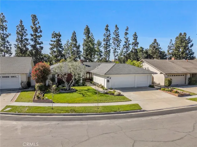 17952 Lucero Way, Tustin, California 92780
