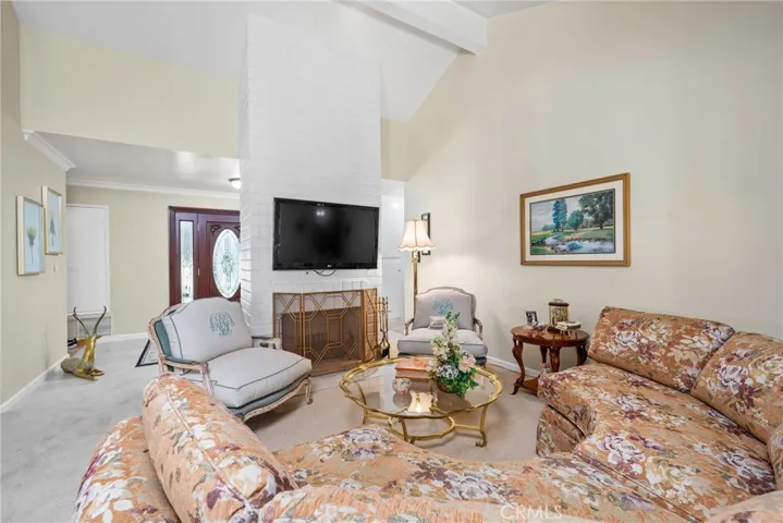 17952 Lucero Way, Tustin, California 92780