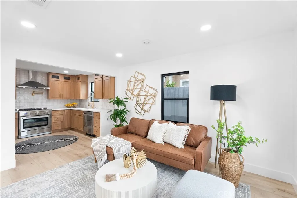 2220 Halladay Street, Santa Ana, California 92707 home-pic-5