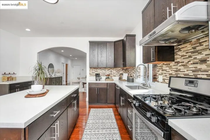 1738 18th Ave, Oakland, California 94606