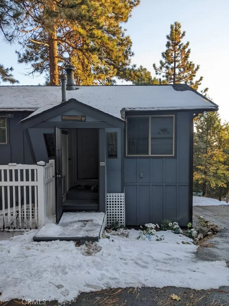 31434 Circle View Drive, Running Springs, California 92382 home-pic-2