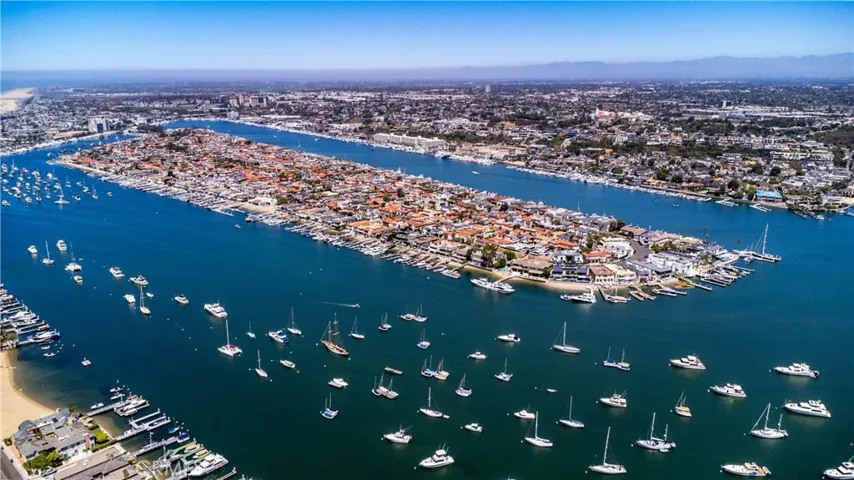 116 Via Trieste, Newport Beach, California 92663