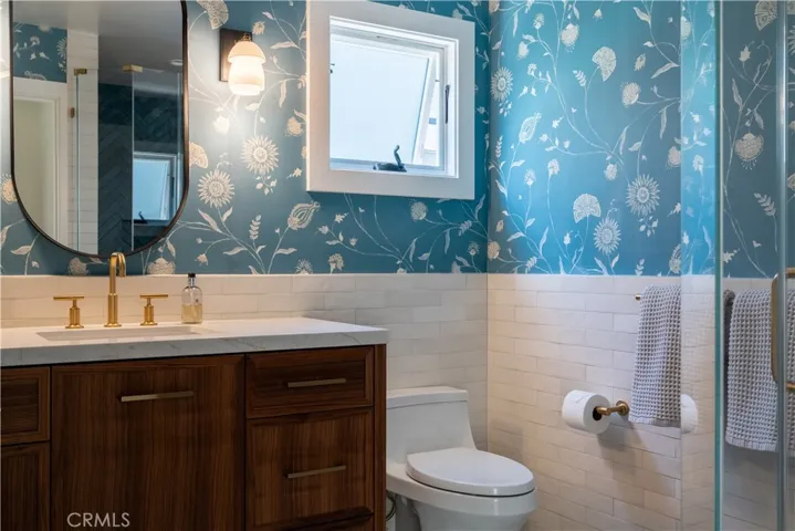 821 Bellis Street, Newport Beach, California 92660