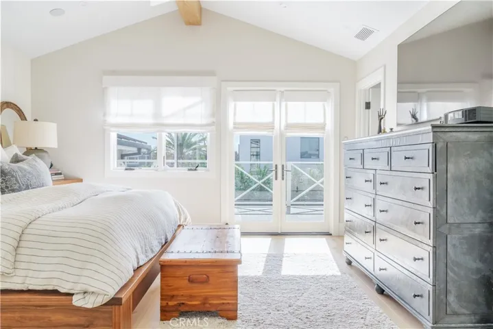 821 Bellis Street, Newport Beach, California 92660