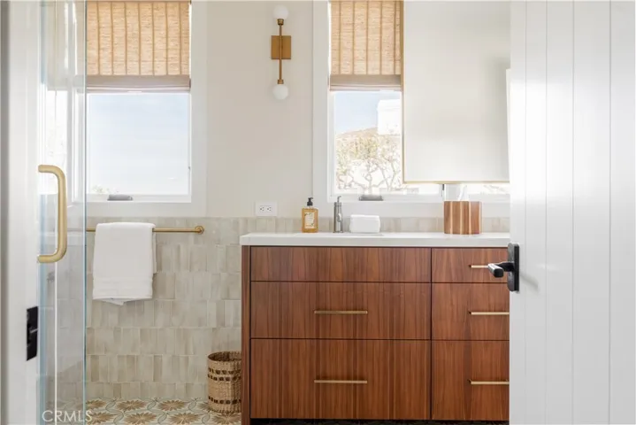 821 Bellis Street, Newport Beach, California 92660