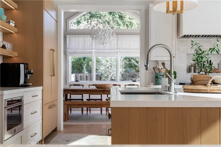 821 Bellis Street, Newport Beach, California 92660