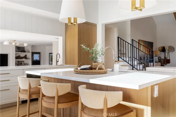 821 Bellis Street, Newport Beach, California 92660