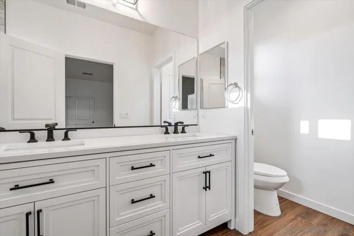 9448 Emerald Grove Ave, Lakeside, California 92040