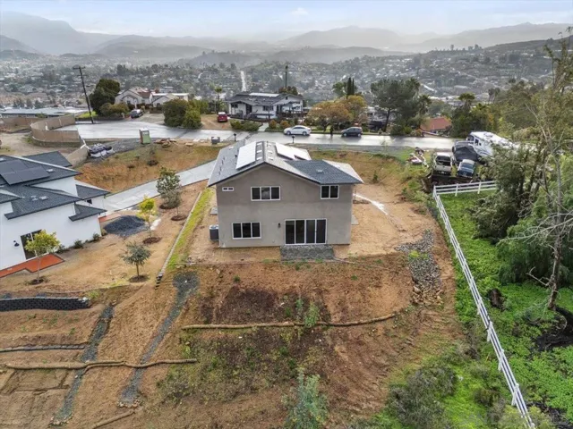 9448 Emerald Grove Ave, Lakeside, California 92040