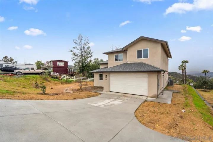 9448 Emerald Grove Ave, Lakeside, California 92040
