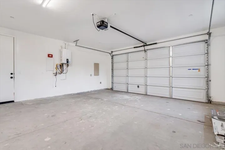 9448 Emerald Grove Ave, Lakeside, California 92040