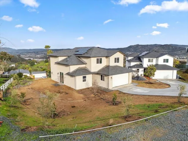 9448 Emerald Grove Ave, Lakeside, California 92040