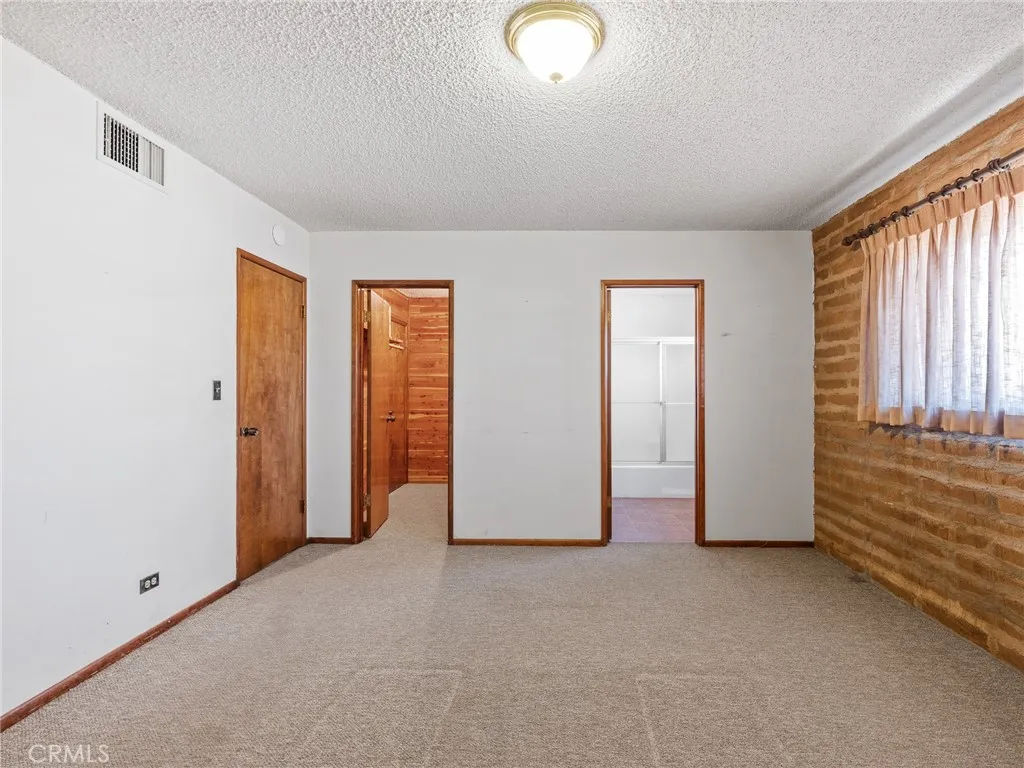 14924 Chamber Lane, Apple Valley, California 92307 home-pic-19