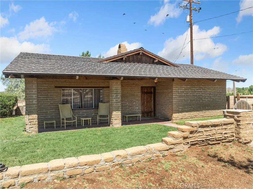 14924 Chamber Lane, Apple Valley, California 92307 home-pic-0