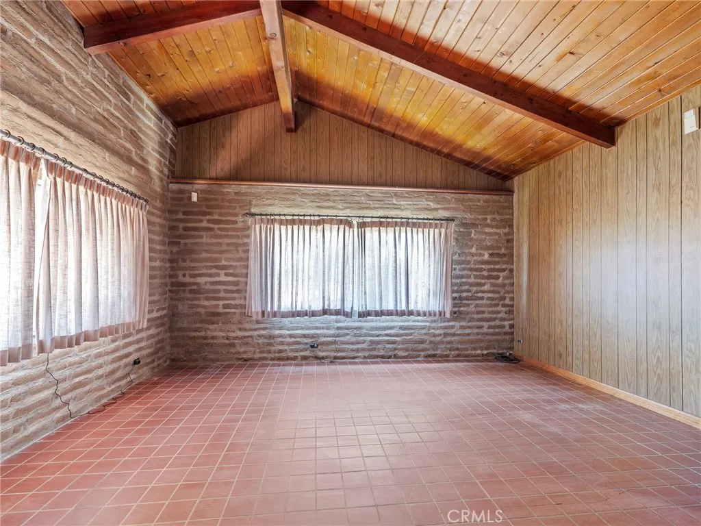 14924 Chamber Lane, Apple Valley, California 92307 home-pic-15