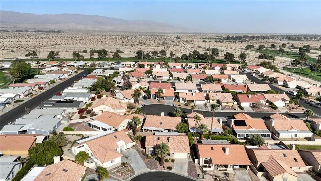 33854 Palm Lake Circle, Thousand Palms, California 92276 home-pic-42