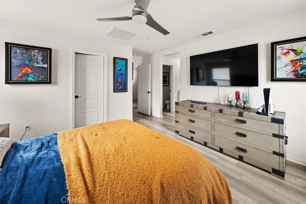 27556 Antelope Drive, Canyon Country, California 91387 home-pic-11