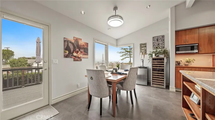 2144 Noble View Drive, Rancho Palos Verdes, California 90275
