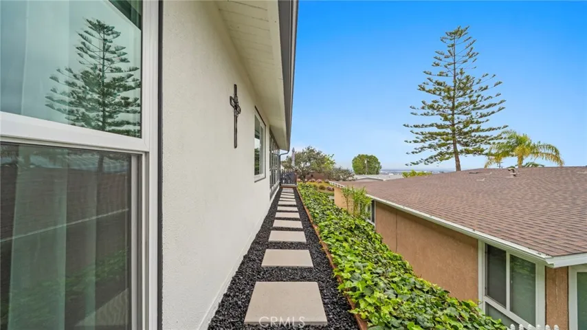 2144 Noble View Drive, Rancho Palos Verdes, California 90275