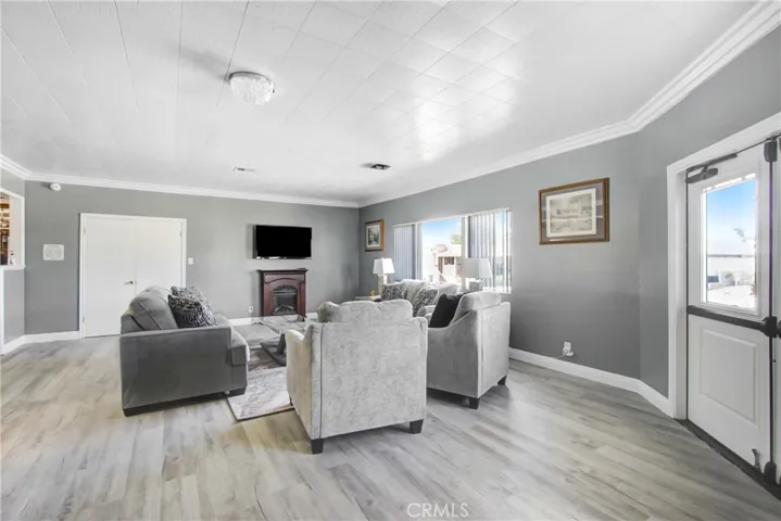 Clubhouse Lobby