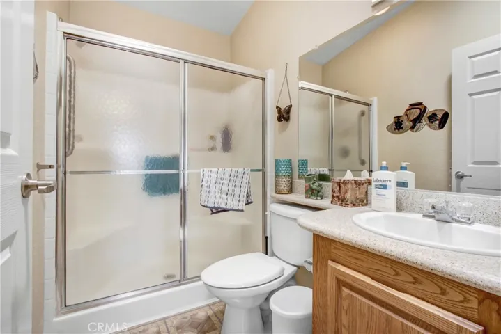 2nd Bathroom off Hall