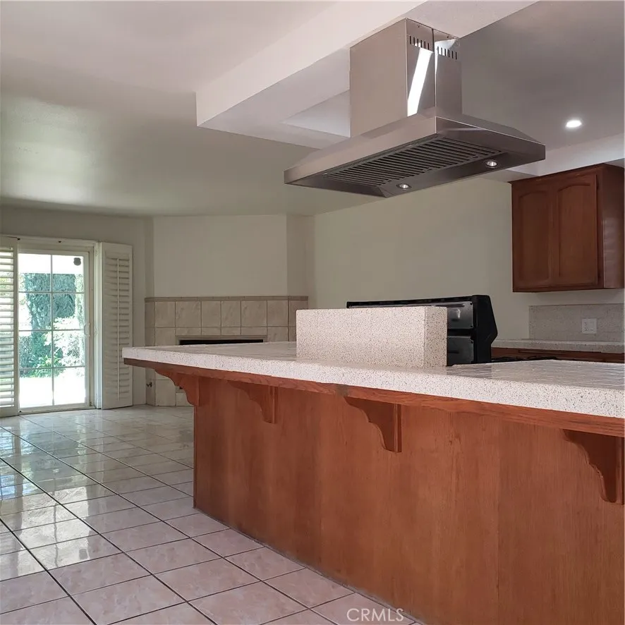 330 Moore Lane, San Dimas, California 91773 home-pic-11