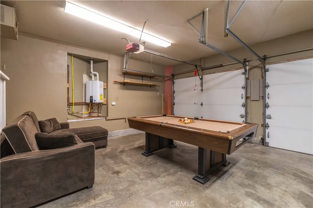 520 Pinewood Court, Big Bear City, California 92314 home-pic-31