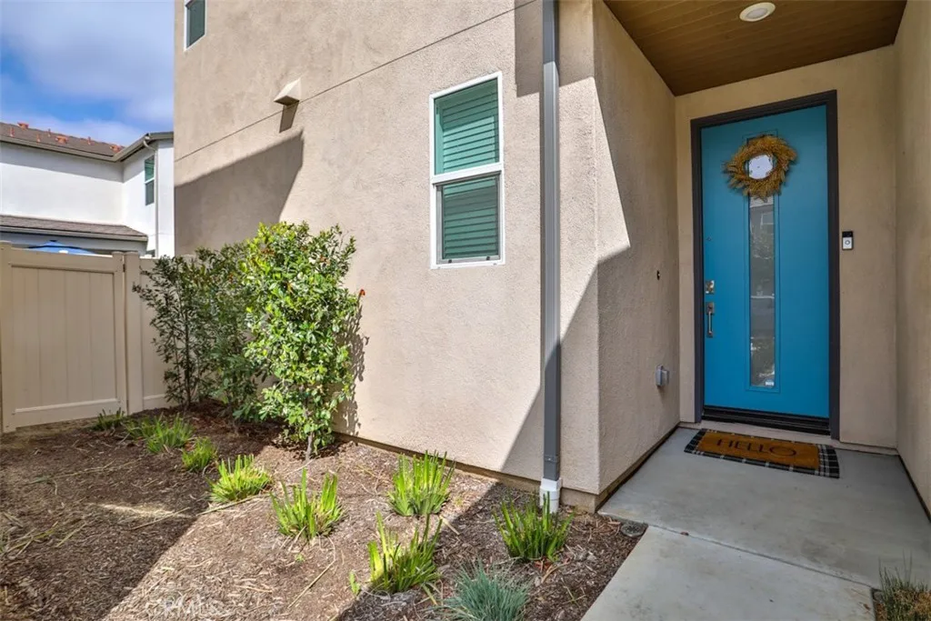 24307 Juni Court, Corona, California 92883 home-pic-4