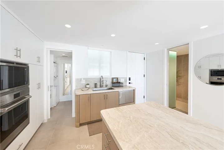 725 Avocado Avenue 115, Corona Del Mar, California 92625