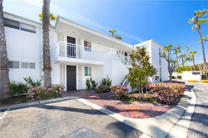 725 Avocado Avenue 115, Corona Del Mar, California 92625