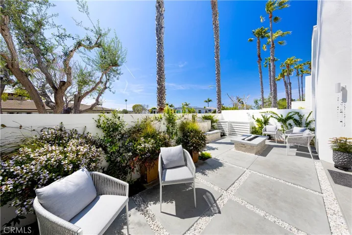 725 Avocado Avenue 115, Corona Del Mar, California 92625