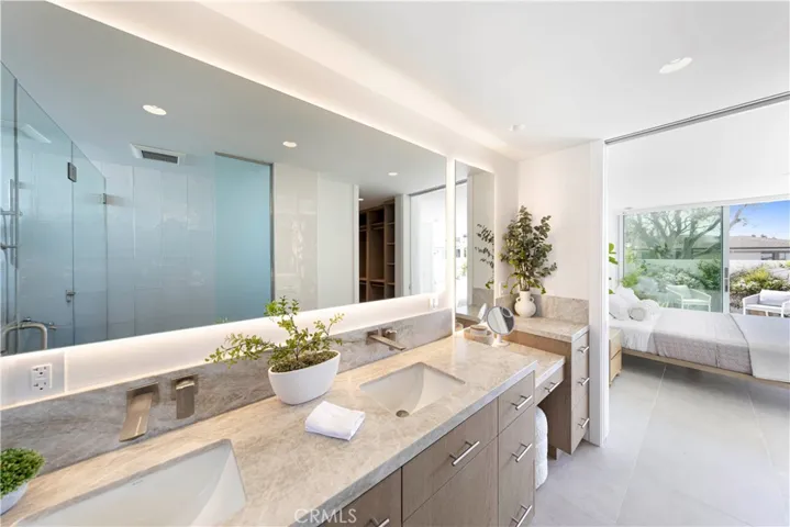 725 Avocado Avenue 115, Corona Del Mar, California 92625